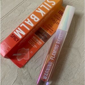 Huda Beauty Silk Balm Plumping Thermo Lipgloss Lip Balm in Spicy Fuego BNIB
